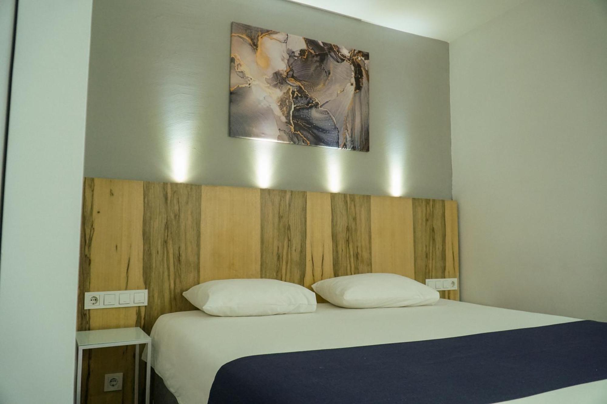 En Otel Karaca エスキシェヒル エクステリア 写真