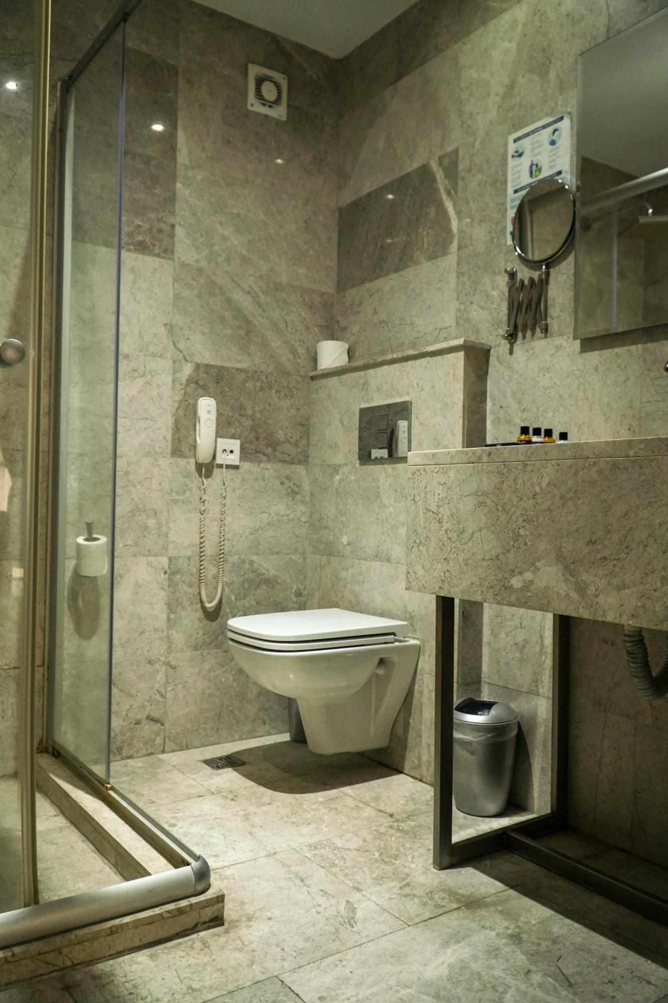 En Otel Karaca エスキシェヒル エクステリア 写真
